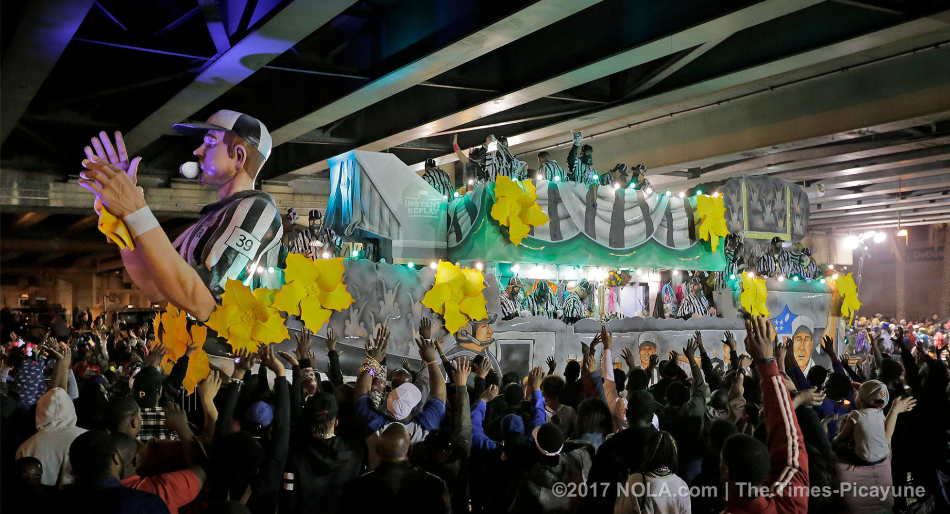 Krewe of Bacchus 2017 rolls in New Orleans: See Mardi Gras parade photos
